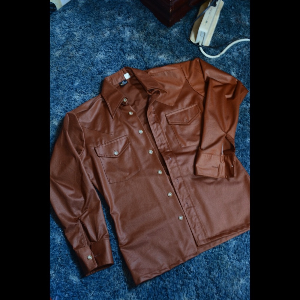 VTG Designers Choice button-up shirt